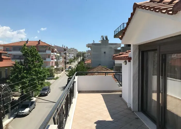 Olga's Olympus And Garden View Apartment *